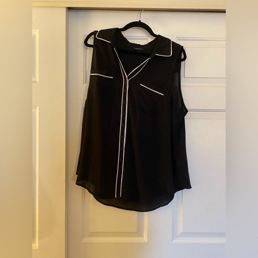 Black torrid tank , size 1